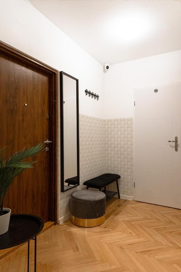 Clicktheflat Conrada Apart Rooms Varsovia Exterior foto