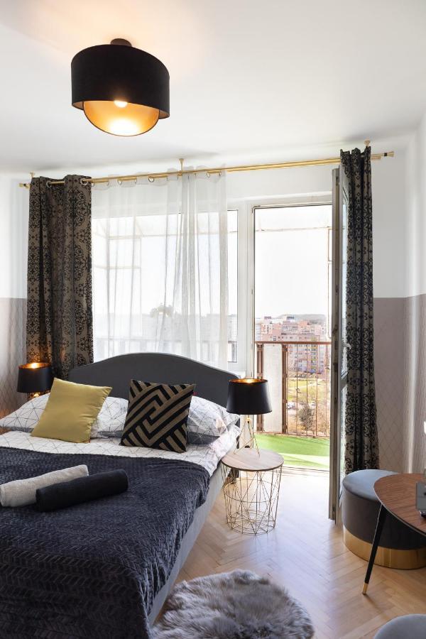 Clicktheflat Conrada Apart Rooms Varsovia Exterior foto