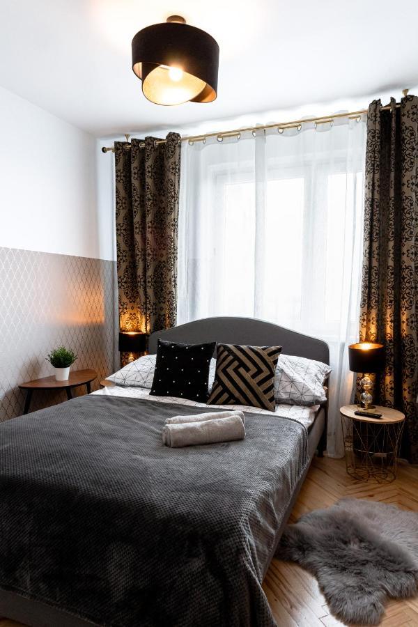 Clicktheflat Conrada Apart Rooms Varsovia Exterior foto