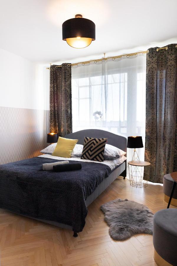 Clicktheflat Conrada Apart Rooms Varsovia Exterior foto